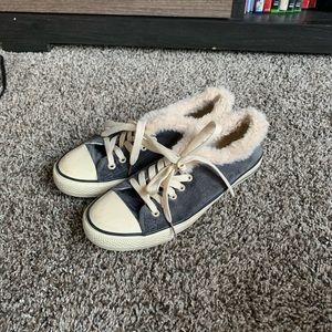 Fur detailed sneakers